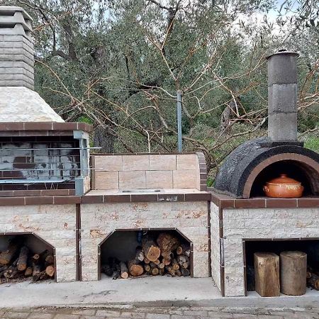 צ'ורטו Βίλλα Φανούλα Villa Fanoula מראה חיצוני תמונה